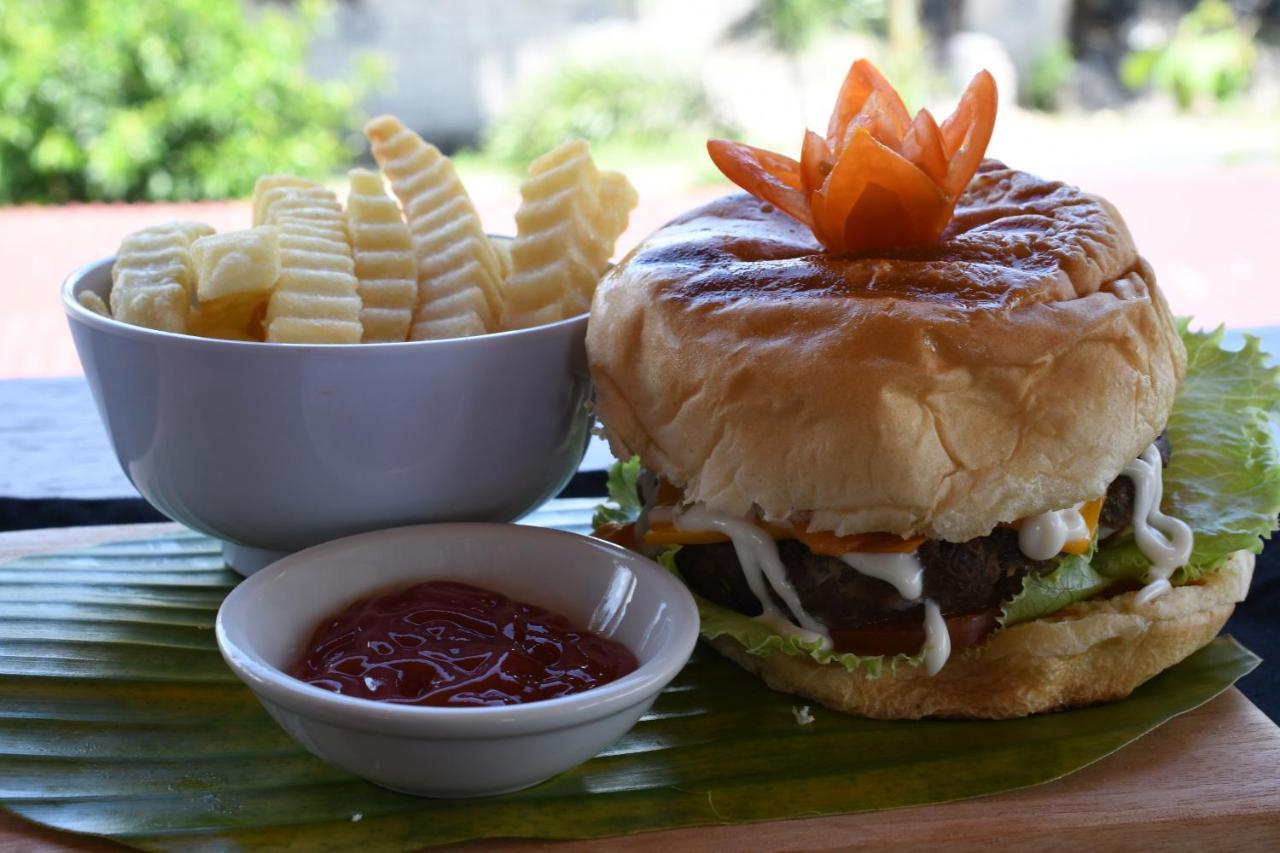 Bruga Villas Restaurant And Spa Selong Belanak Exterior photo
